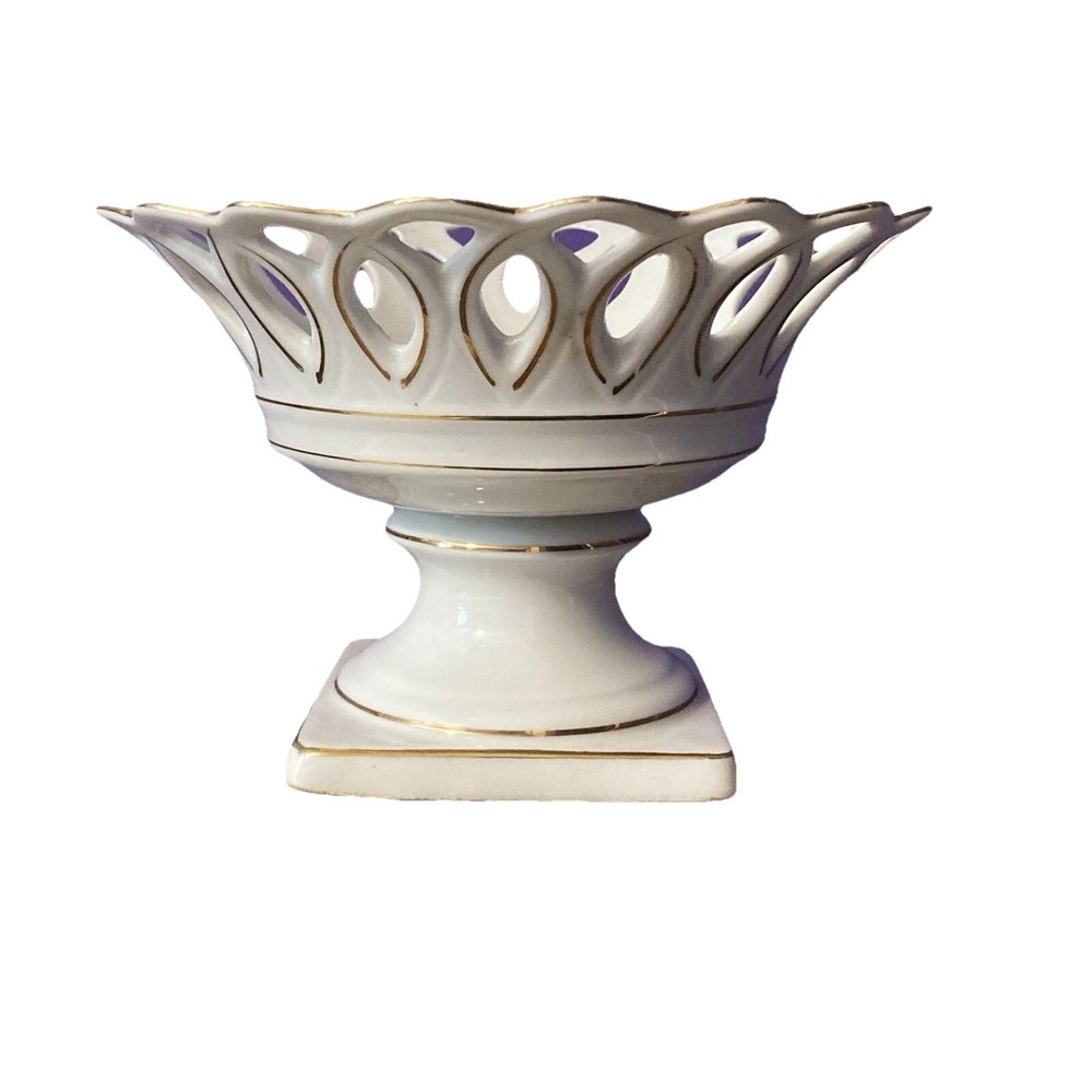Vintage Andrea Sadek White Porcelain Compote Bowl Pedestal Scalloped Gold Trim